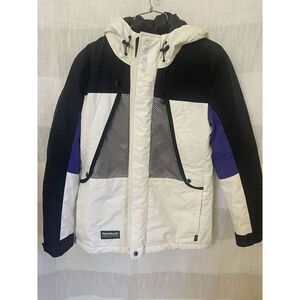 Fran Willor Women’s Ski Jacket‎ Warm And Ready For The Cold Weather XS